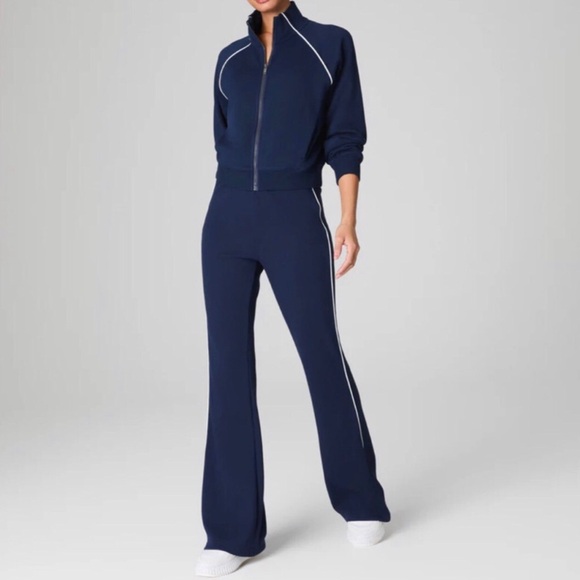 SPANX Pants - SPANX Air essential track suit Excellent condition